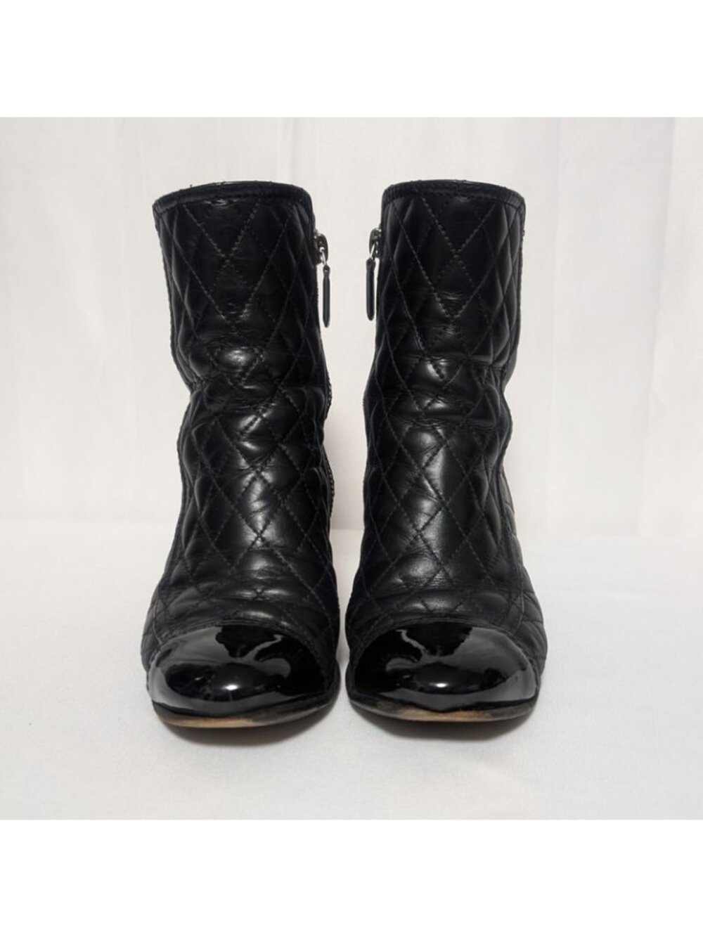 Chanel CC Logo Short Boots Quilted Black - Picture 4 of 10